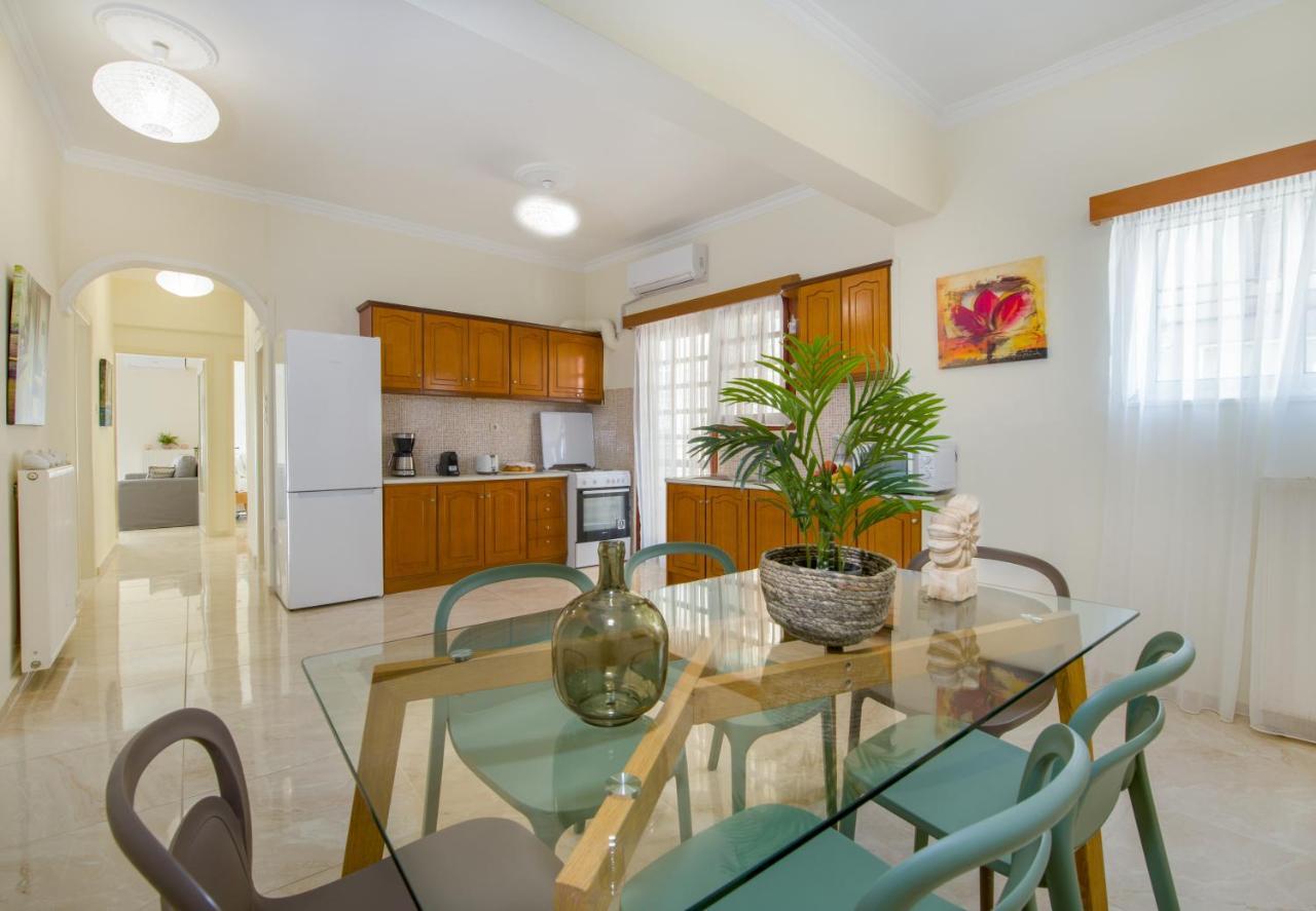 Center Manolia Dream 3 Bedroom Apartment 100M Away From The Beach Chania  Екстер'єр фото