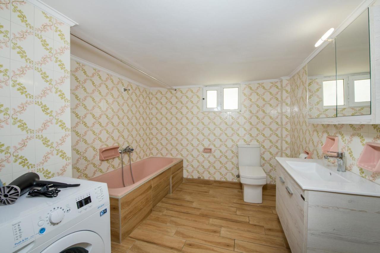 Center Manolia Dream 3 Bedroom Apartment 100M Away From The Beach Chania  Екстер'єр фото